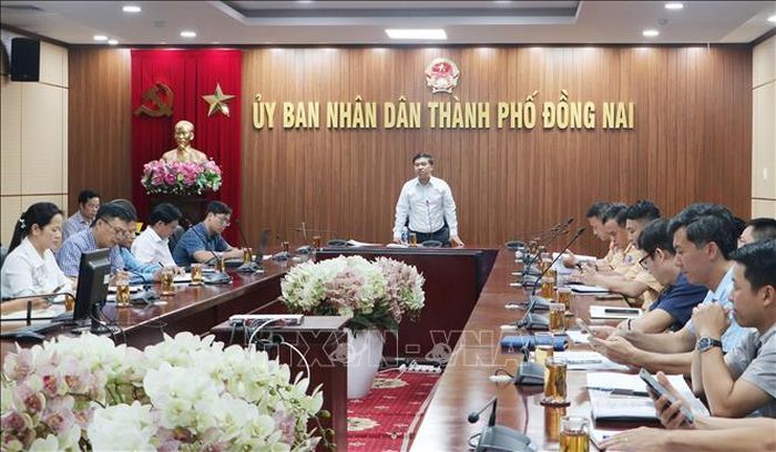 Quang cảnh buổi làm việc.