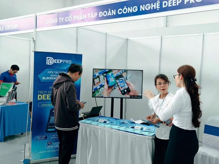 Đại diện DeepPro chia sẻ công nghệ truy xuất nguồn gốc DeepTrace.