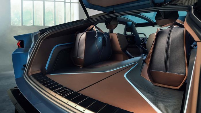 Nội thất của mẫu concept Lanzador.