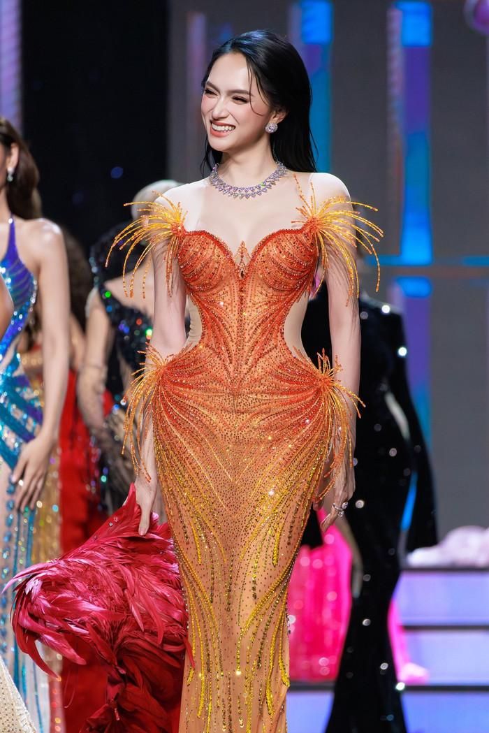 Hương Giang đã đầu tư nhiều về trang phục, kỹ năng khi tham gia MGI All Stars. Ảnh: FBNV