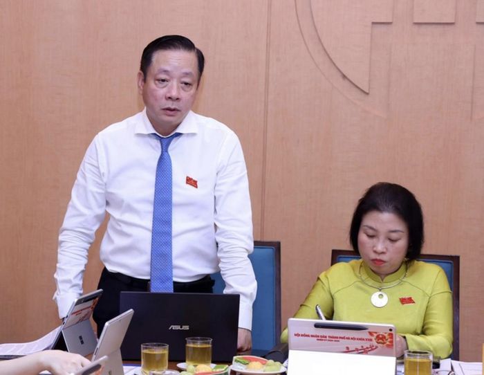 Đại biểu Trần Hợp Dũng, Trưởng Ban Đô thị HĐND TP Hà Nội, phát biểu tại tổ số 2