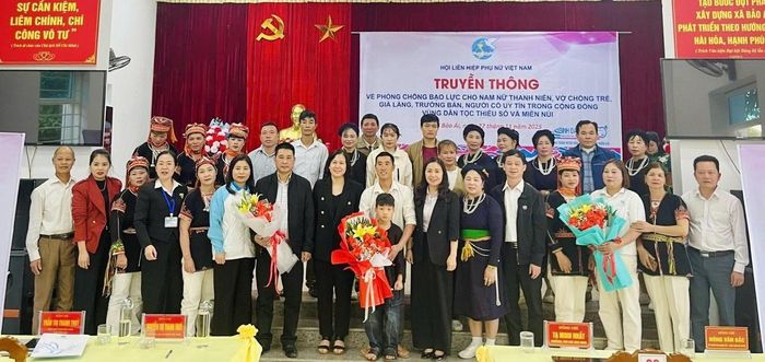 Hội LHPN Việt Nam tổ chức truyền thông nâng cao nhận thức, kỹ năng phòng ngừa bạo lực gia đình cho người dân vùng đồng bào dân tộc thiểu số và miền núi.