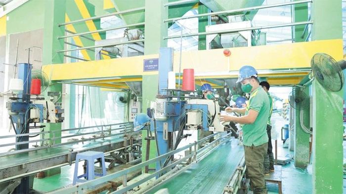 Dây chuyền chế biến phân bón tại Nhà máy Dinh dưỡng cây trồng Tiến Nông Bỉm Sơn được áp dụng công nghệ hiện đại. Ảnh: Minh Hằng