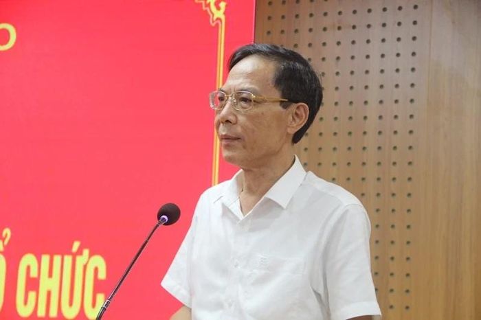 Phó Chủ tịch UBND tỉnh Đầu Thanh Tùng phát biểu kết luận tại điểm cầu tỉnh Thanh Hóa.