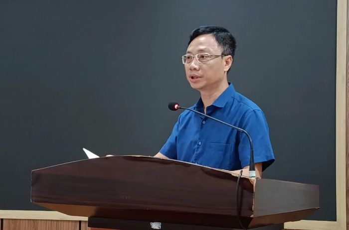Lãnh đạo xã Bát Mọt phát biểu tại buổi làm việc.
