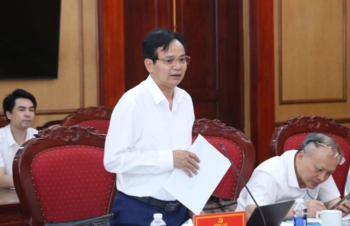 Giám đốc Sở KH&CN Trần Duy Bình phát biểu tại buổi làm việc.