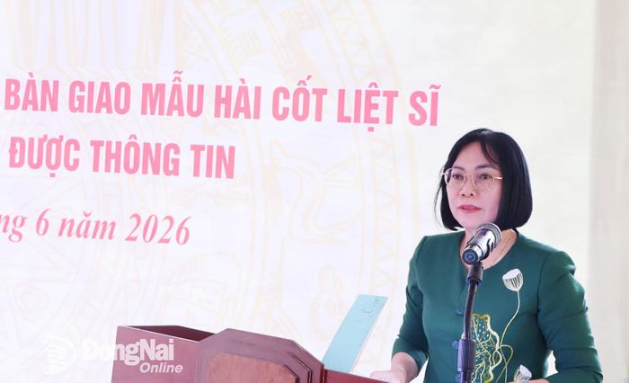 Thành ủy viên, Phó Chủ tịch UBND thành phố, Trưởng ban Chỉ đạo 515 thành phố Nguyễn Thị Hoàng phát biểu tại chương trình. Ảnh: Nguyệt Hà