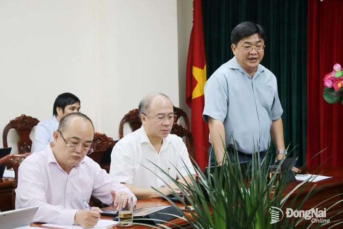 Thành ủy viên, Giám đốc Sở Khoa học và Công nghệ thành phố Phạm Văn Trinh phát biểu tại buổi làm việc. Ảnh: Hải Quân