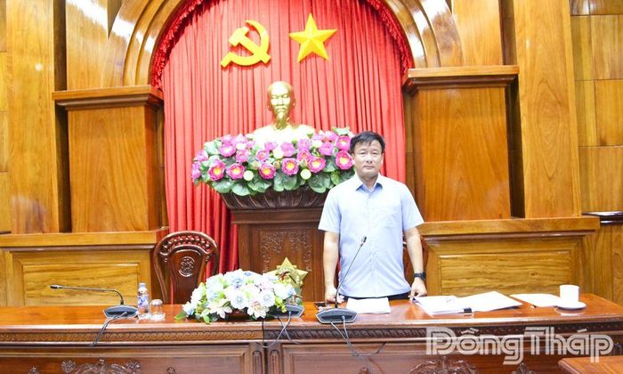 Đồng chí Nguyễn Phước Thiện, Phó Chủ tịch UBND tỉnh Đồng Tháp phát biểu chỉ đạo tại cuộc họp.