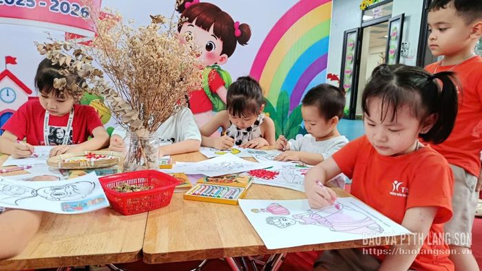 Trẻ tham gia các hoạt động hè tại Trường Mầm non Tuổi thơ