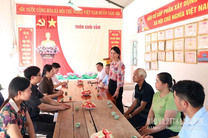 Đoàn công tác làm việc tại thôn Suối Vằm, xã Thống Nhất