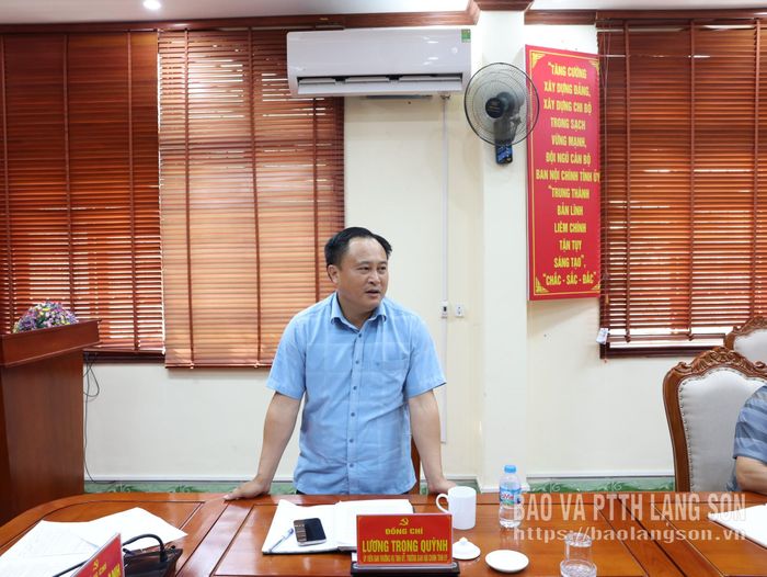 Đồng chí Lương Trọng Quỳnh, Ủy viên Ban Thường vụ Tỉnh ủy, Trưởng Ban Nội chính Tỉnh ủy phát biểu tại buổi làm việc