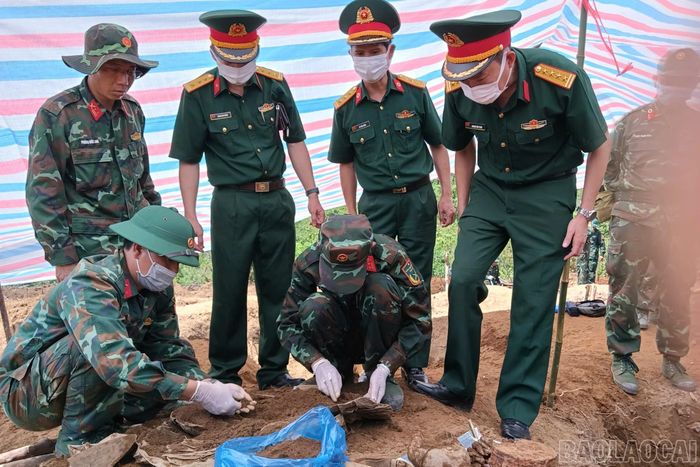 Một trong 12 hài cốt liệt sĩ đã được các lực lượng tìm kiếm, quy tập trên địa bàn tỉnh Lào Cai.