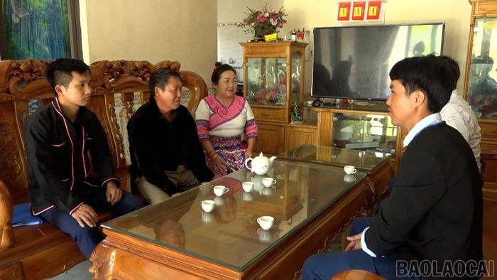 Nhờ cây quế, ông Thào A Sử đã xây được căn nhà khang trang và mua sắm đầy đủ đồ dùng tiện nghi.