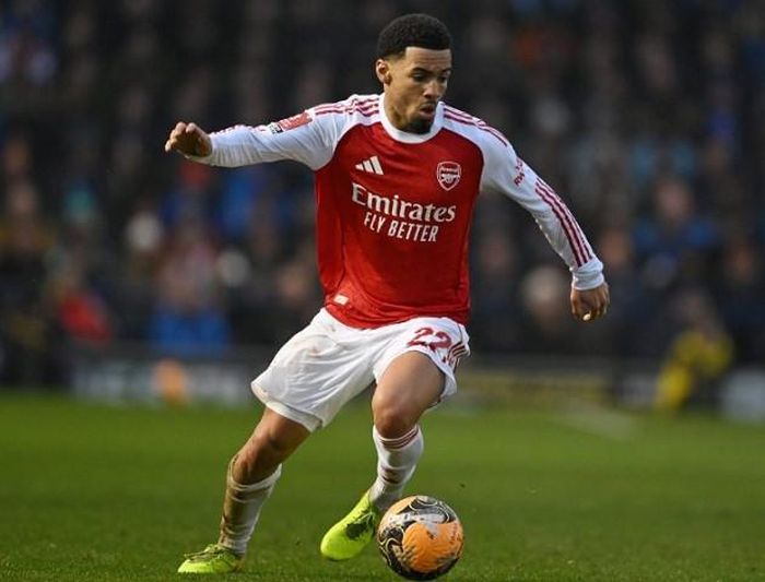 Arsenal sẵn sàng bán một loạt cầu thủ để tái đầu tư.
