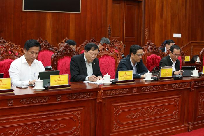 Các đại biểu tham dự hội nghị