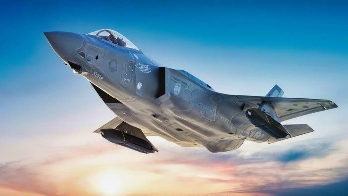 Chiến thuật song phương của Ottawa trong thương vụ mua sắm tiêm kích F-35.