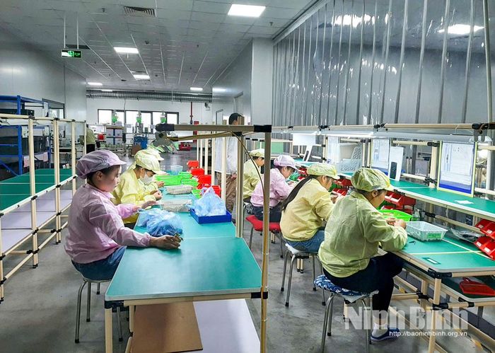 Dây chuyền sản xuất của Công ty TNHH UDE Việt Nam.