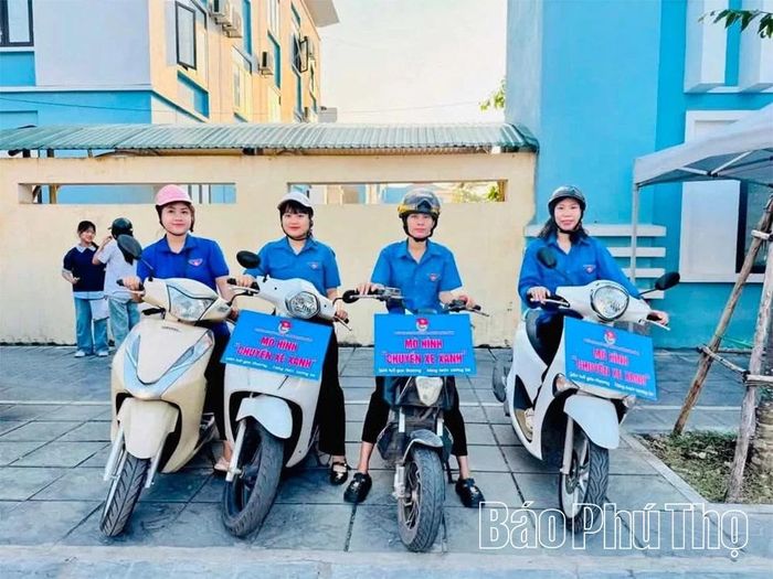 Đoàn thanh niên phường Hòa Bình triển khai mô hình “Chuyến xe xanh - Gắn kết yêu thương - Vững bước tương lai”.