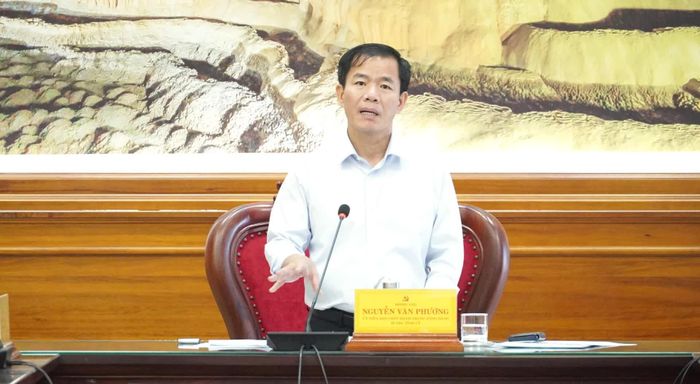 Đồng chí Nguyễn Văn Phương, Bí thư Tỉnh ủy lưu ý các sở, ngành bố trí nguồn lực đầu tư cho giáo dục-đào tạo - Ảnh: Q.V