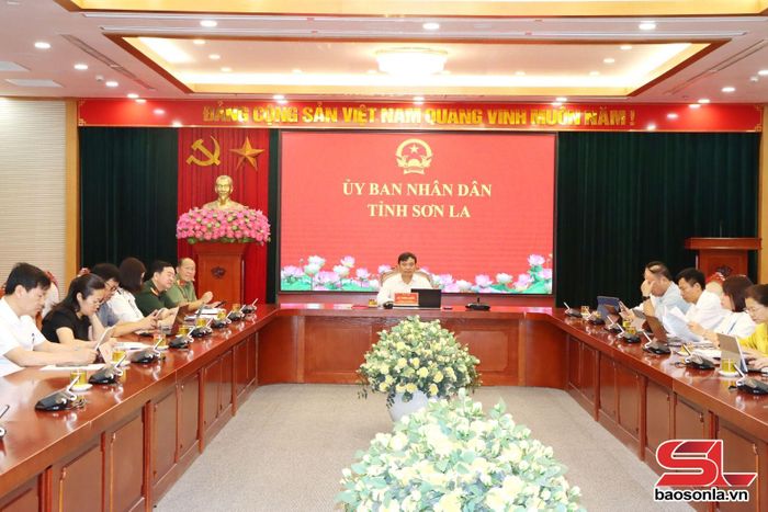 Các đại biểu dự Hội nghị trực tuyến tại điểm cầu tỉnh Sơn La.