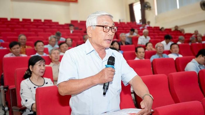 Cử tri phường Thuận Hóa đề đạt ý kiến, kiến nghị đến đại biểu HĐND thành phố