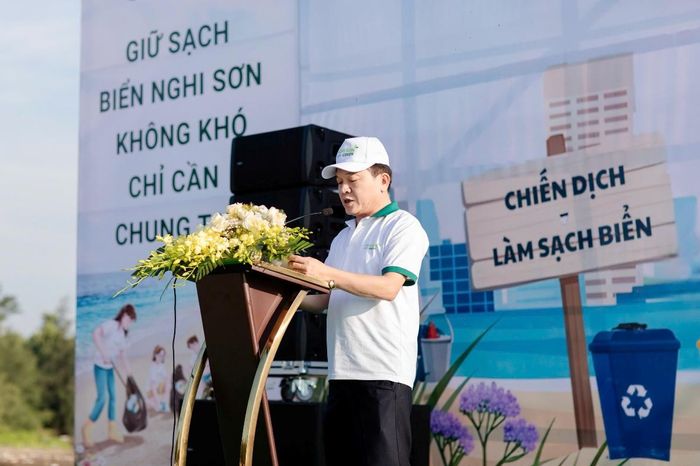 Ông Trần Chí Thanh – Phó trưởng ban Quản lý Khu kinh tế Nghi Sơn và các Khu công nghiệp phát biểu