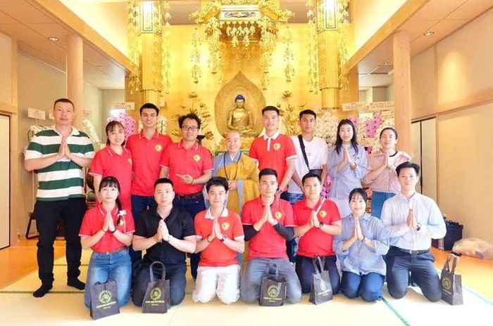 Cộng đồng người Việt Nam đang sinh sống tại Nhật Bản hoan hỷ khi ngôi chùa tâm linh của người Việt được khánh thành sau 5 năm xây dựng