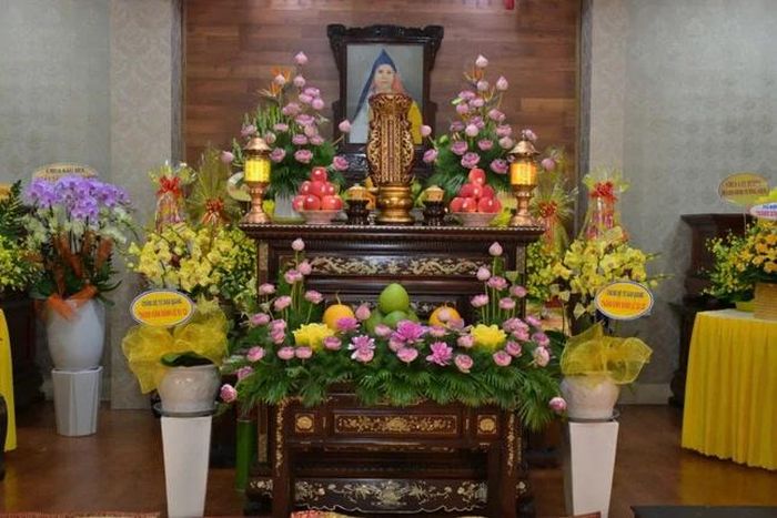 Di ảnh Ni trưởng Thích nữ Đàm Minh