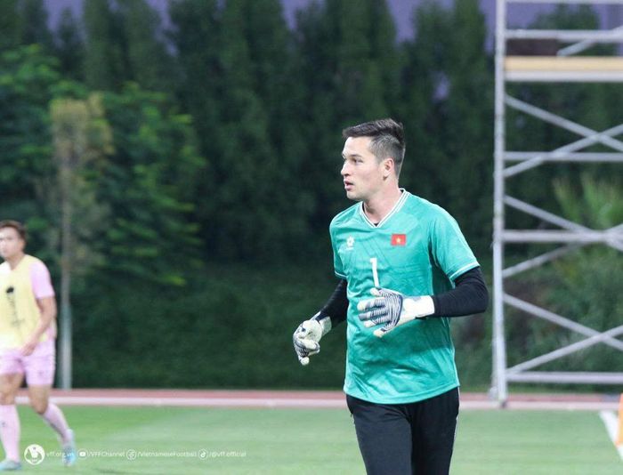 Nguyễn Filip trong màu áo đội tuyển Việt Nam (Ảnh: VFF).