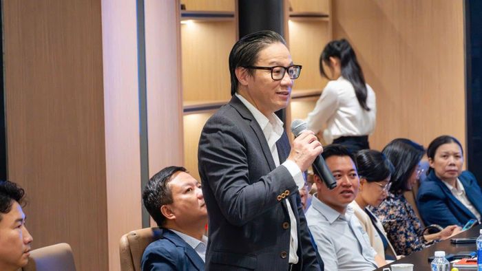 Ông Đinh Hồng Kỳ, Chủ tịch Hiệp hội Xây dựng và Vật liệu xây dựng TP.HCM (SACA),Chủ tịch Hiệp hội Doanh nghiệp Xanh TP.HCM (HGBA)