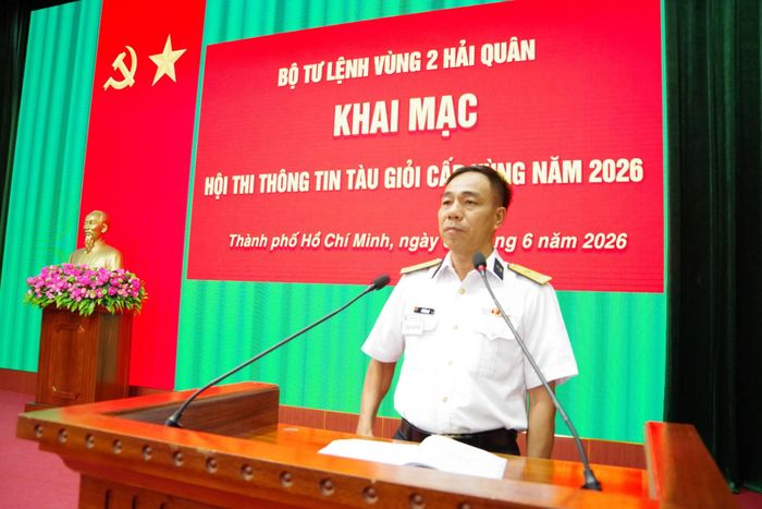 Đại diện thí sinh phát biểu hứa hẹn.