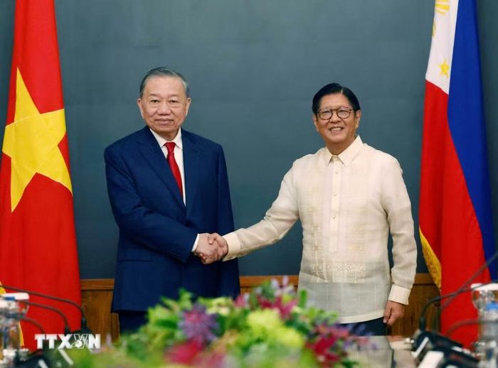 Tổng Bí thư, Chủ tịch nước Tô Lâm và Tổng thống Philippines Ferdinand Romualdez Marcos Jr. chụp ảnh chung trước hội đàm. Ảnh: Thống Nhất/TTXVN