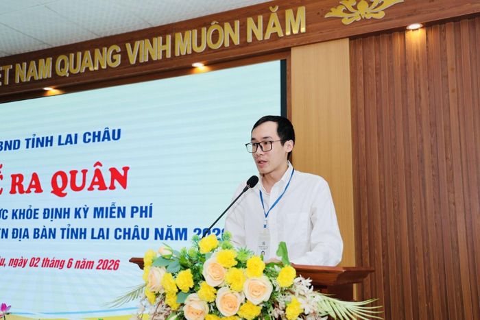 Bác sĩ Lê Văn Sơn - Bệnh viện Đại học Quốc gia Hà Nội phát biểu.