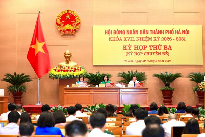Quang cảnh kỳ họp