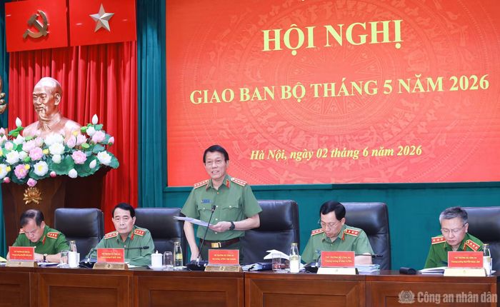 Bộ trưởng Lương Tam Quang phát biểu chỉ đạo tại hội nghị.