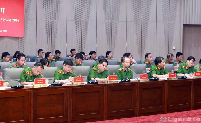 Các đại biểu dự hội nghị.
