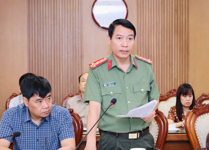 Đại tá Vũ Mạnh Tuân, Cục An ninh chính trị nội bộ, Bộ Công an phát biểu tại hội nghị.