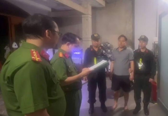 Đối tượng cho vay lãi nặng bị cơ quan bắt giữ.