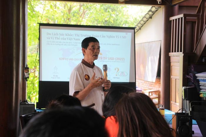 Theo lương y Phan Cao Bình, mô hình “Head Healing House” được phát triển theo hướng toàn diện, kết hợp day ấn huyệt, khí công, nắn chỉnh cột sống, nghỉ dưỡng, thực dưỡng và không gian văn hóa Việt.