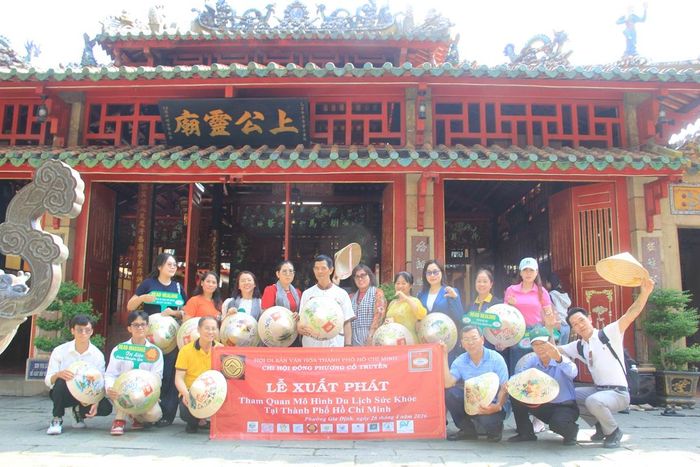 Một hành trình đặc biệt mang tên “HEAD HEALING TOUR HCMC”