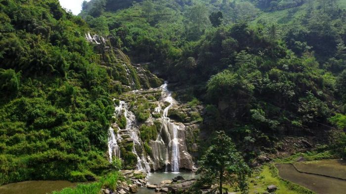 Thác Thạch Lâm, xã Quảng Lâm.
