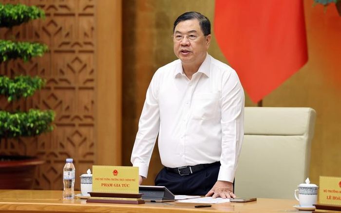 Phó Thủ tướng Thường trực yêu cầu Ban Thư ký và các Tiểu ban cần khẩn trương rà soát, kiện toàn tổ chức, đảm bảo sự tham gia phù hợp của các bộ, ngành và địa phương đăng cai. Ảnh: CP