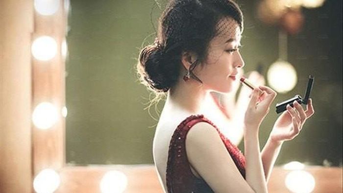 Với phụ nữ, một người đàn ông đáng tin cậy không phải là người luôn nói những lời hay ý đẹp, mà là người không quay lưng khi họ cần nhất. Ảnh minh họa. 