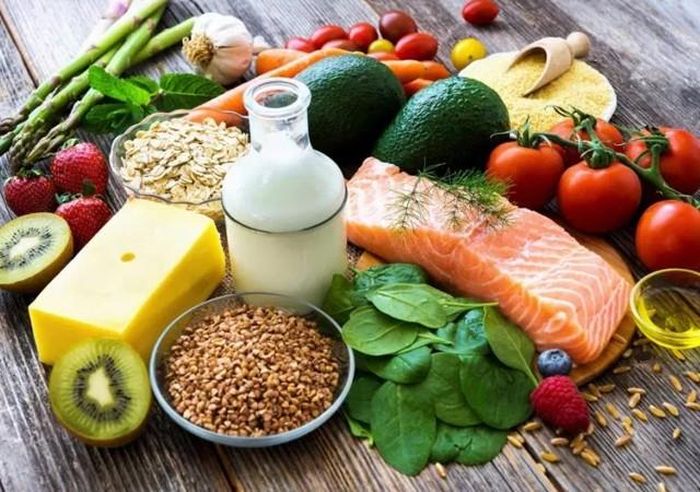 Các chuyên gia khuyến cáo nên sử dụng thức ăn ngay sau khi chế biến, đặc biệt trong mùa hè. Ảnh minh họa