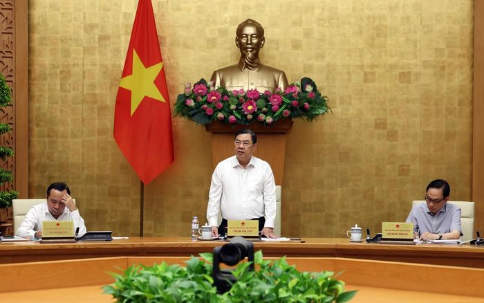 Phó Thủ tướng Thường trực Phạm Gia Túc, Chủ tịch Ủy ban quốc gia APEC 2027 chủ trì cuộc họp lần thứ ba của Ủy ban. Ảnh: VGP
