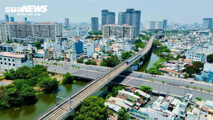 Mục tiêu tăng trưởng 2 con số là nội dung quan trọng các chuyên gia kiến nghị đưa vào quy hoạch TP.HCM.