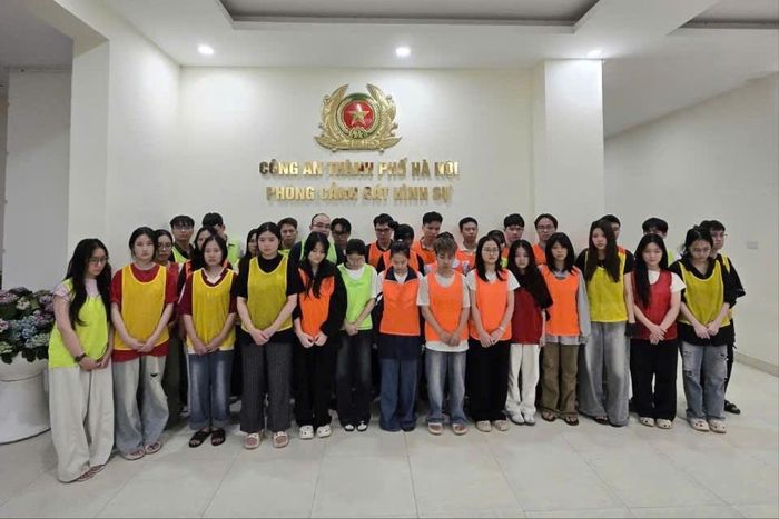 Nhóm đối tượng liên quan. Ảnh: Công an thành phố Hà Nội