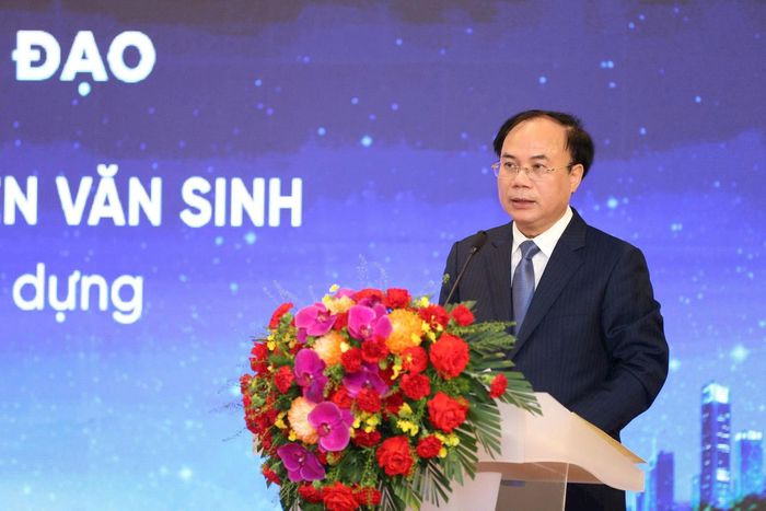 Thứ trưởng Bộ Xây dựng Nguyễn Văn Sinh phát biểu tại Diễn đàn. Ảnh: PV