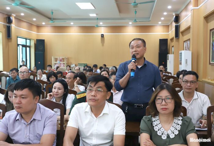 Các đại biểu trao đổi, thảo luận tại hội nghị. Ảnh: Mai Quý